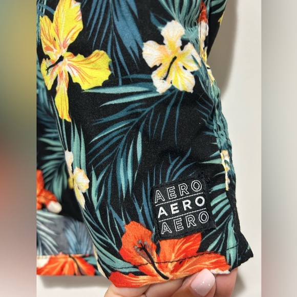 Men’s NWT swim trucks - Picture 2 of 5